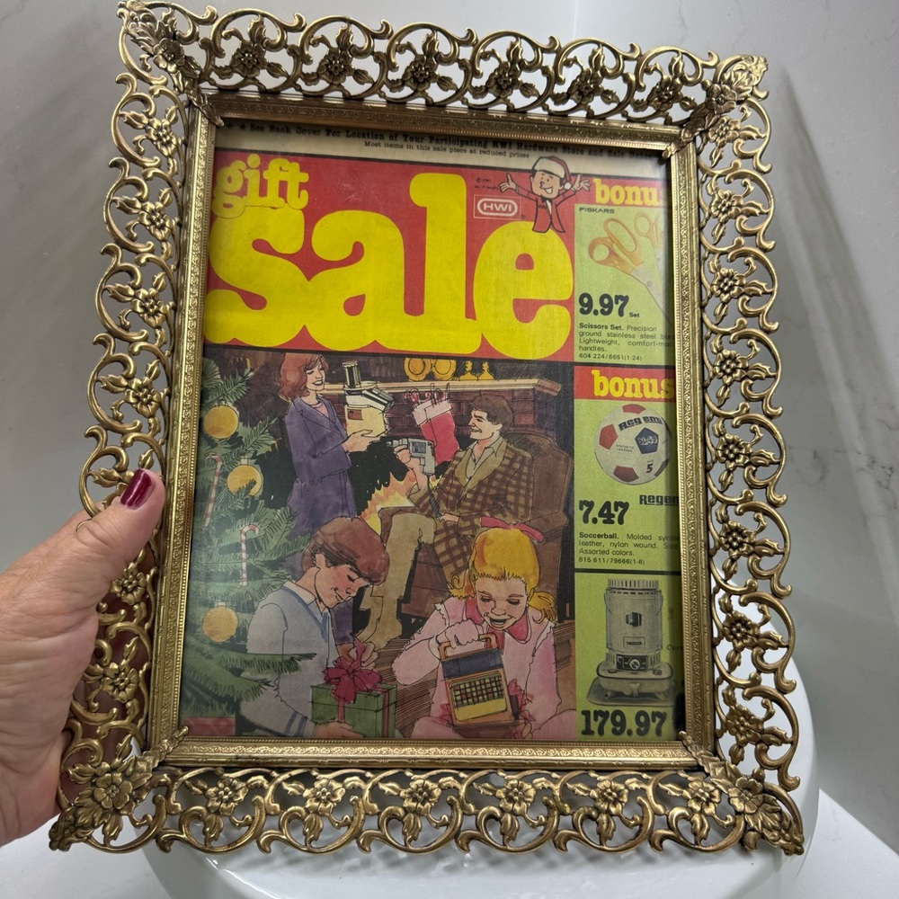 Vintage Ornate Brass-Toned Picture Frame w Retro 1970s Sale Ad Insert–8x10 (FR5)